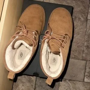 UGG | Shoes | Uggs Size Mens 115 Womens Barely Worn Very  display picture 3